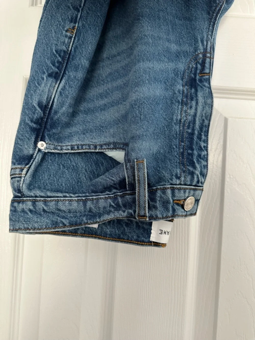 Frame Denim Le Jane Crop in Medium Blue- Caramia - Picture 3 of 5